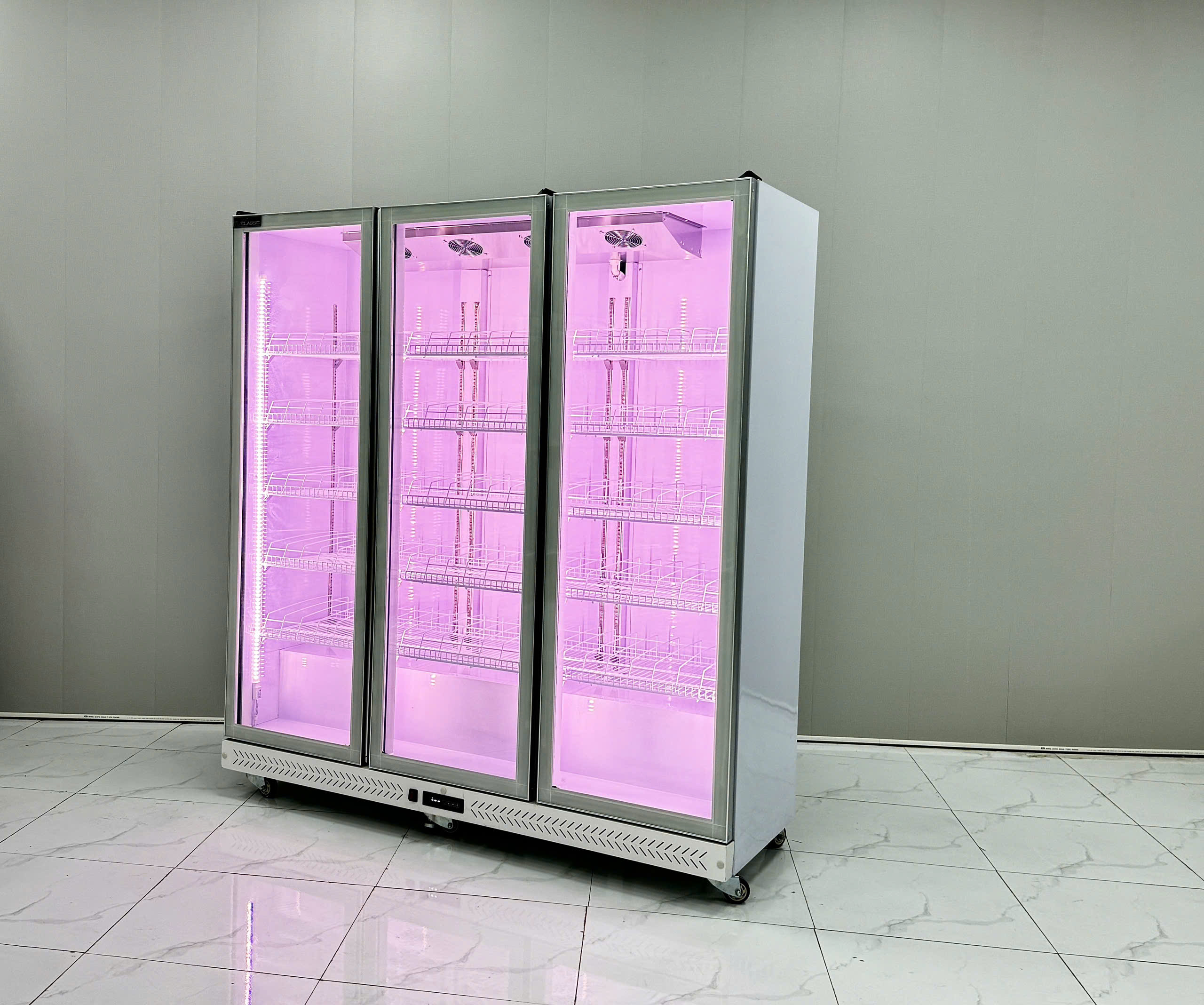 Tủ mát 3 cánh cao cấp đèn 3 màu ( màu trắng)