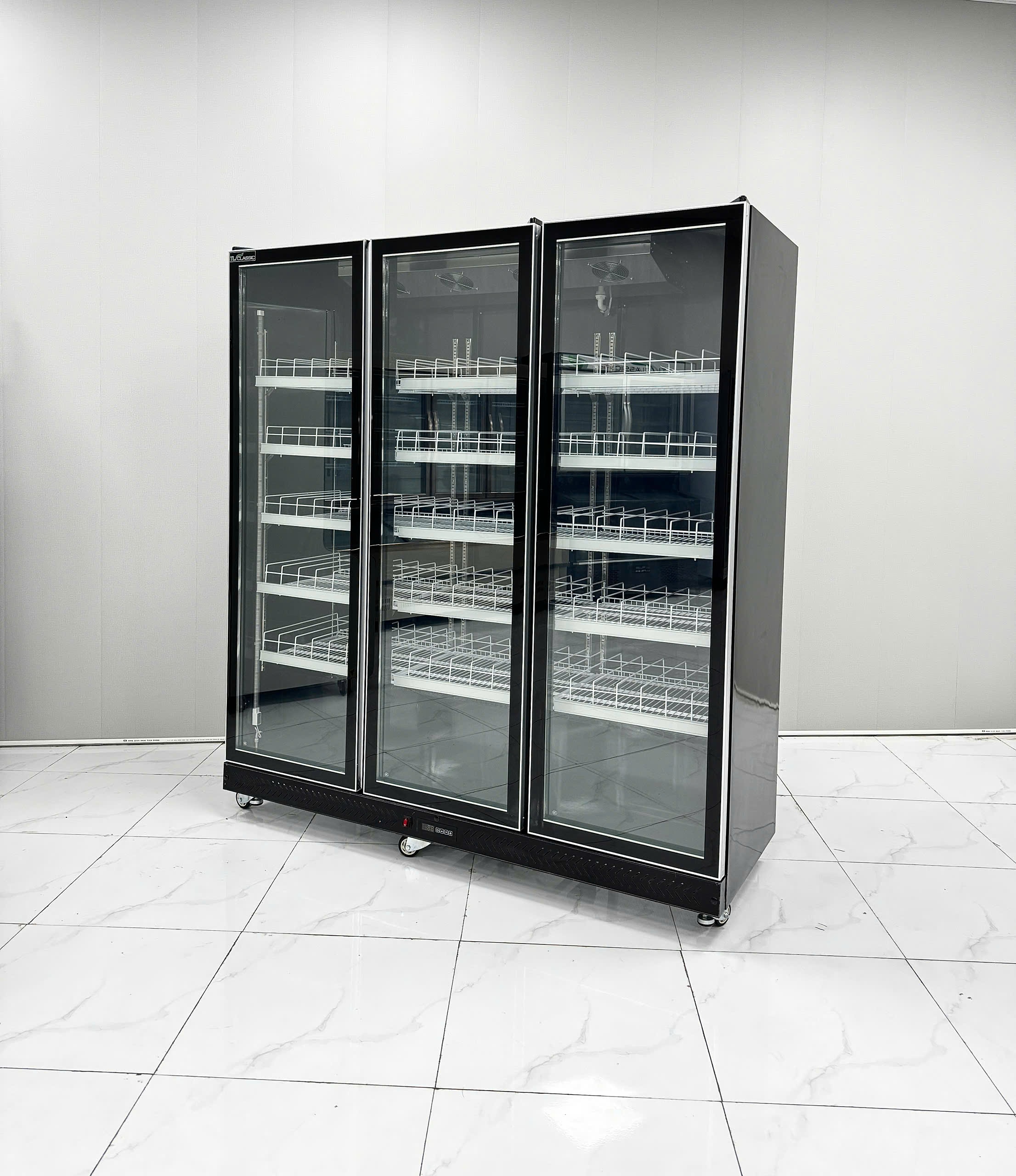 Tủ mát 3 cánh cao cấp đèn 3 màu