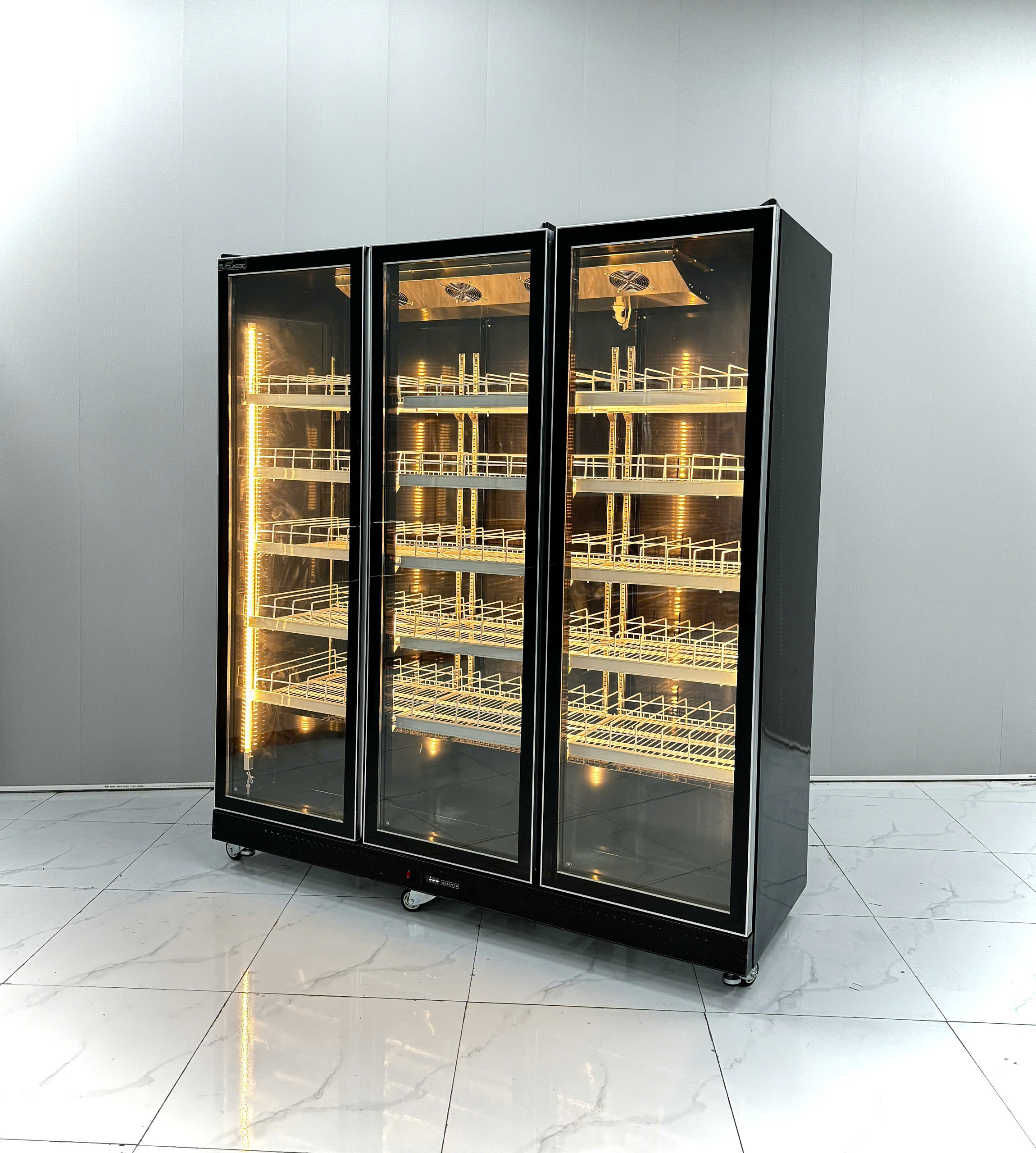 Tủ mát 3 cánh cao cấp đèn 3 màu