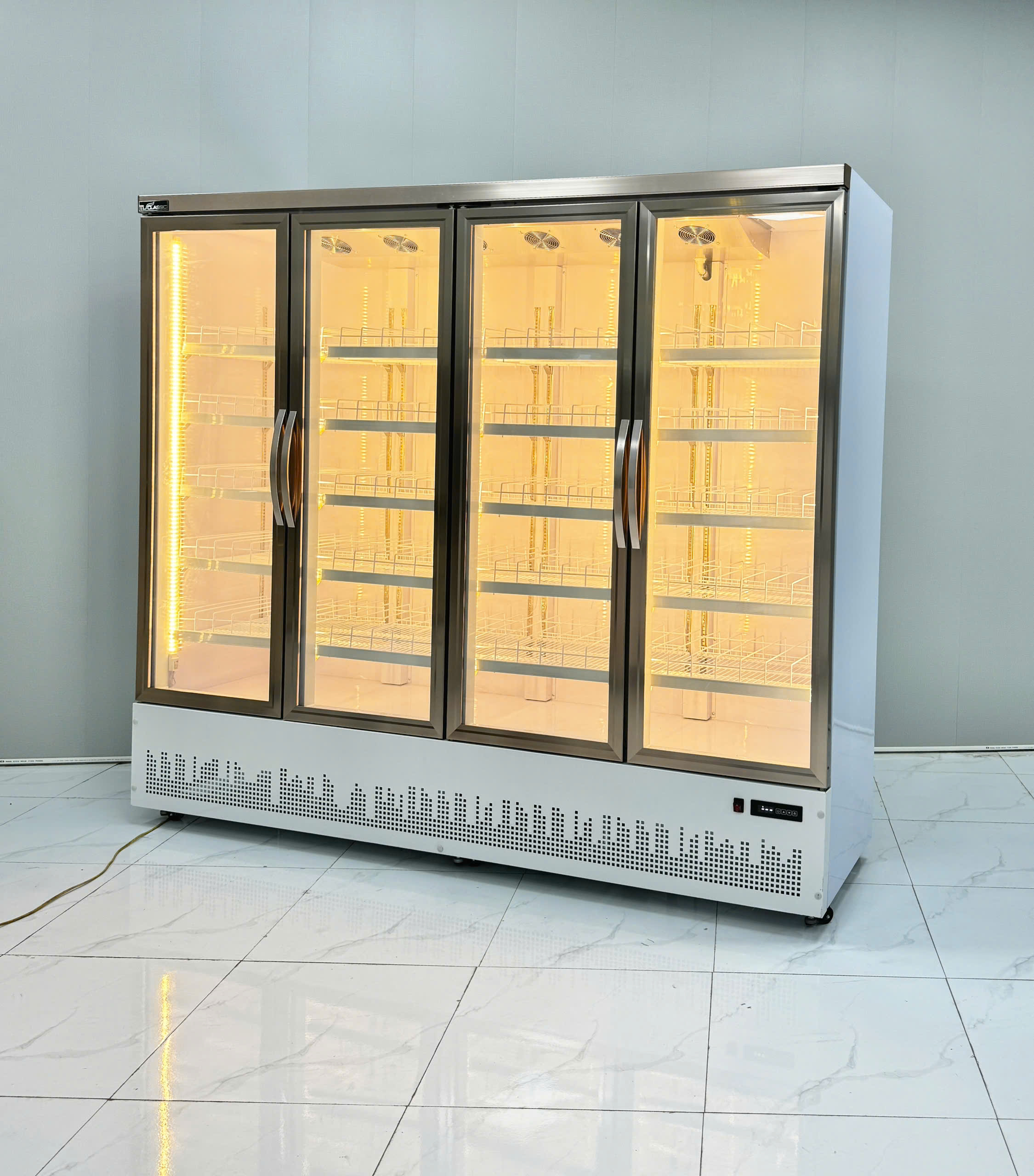 Tủ mát 4 cánh cao cấp (lock dưới)