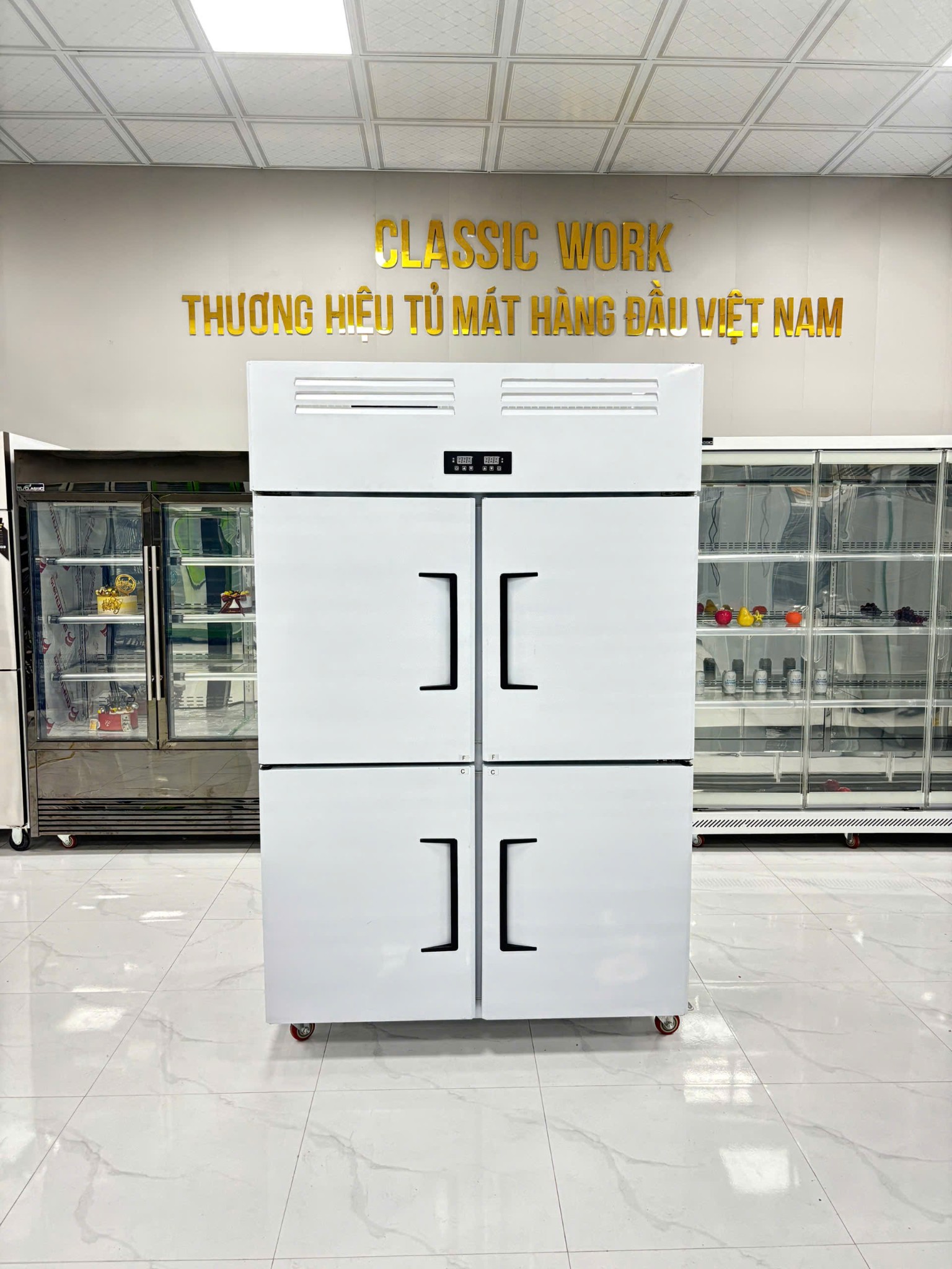 TỦ ĐÔNG INOX - 2 CHẾ ĐỘ - 4 CÁNH