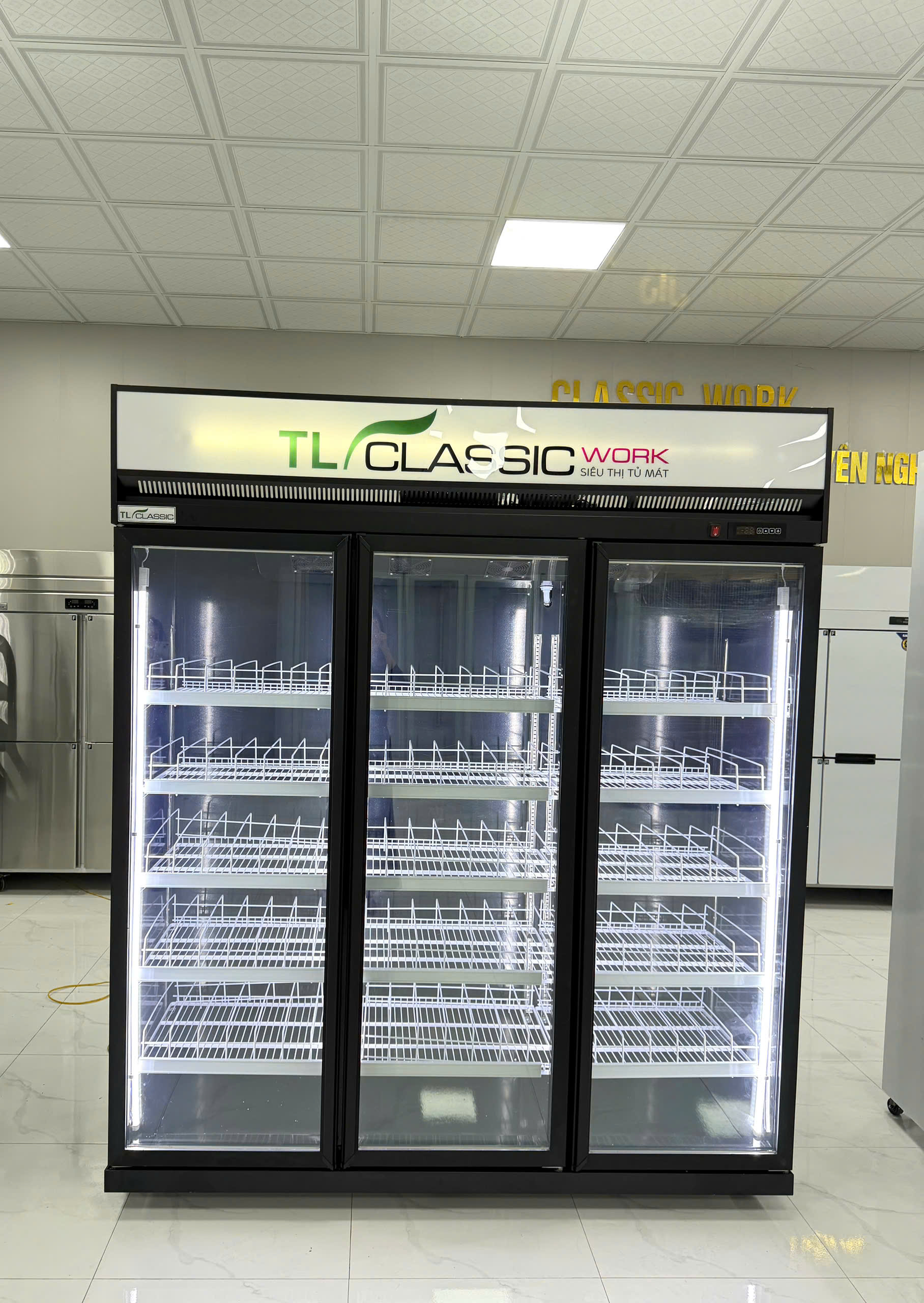Tủ mát 2 3 cánh block trên New