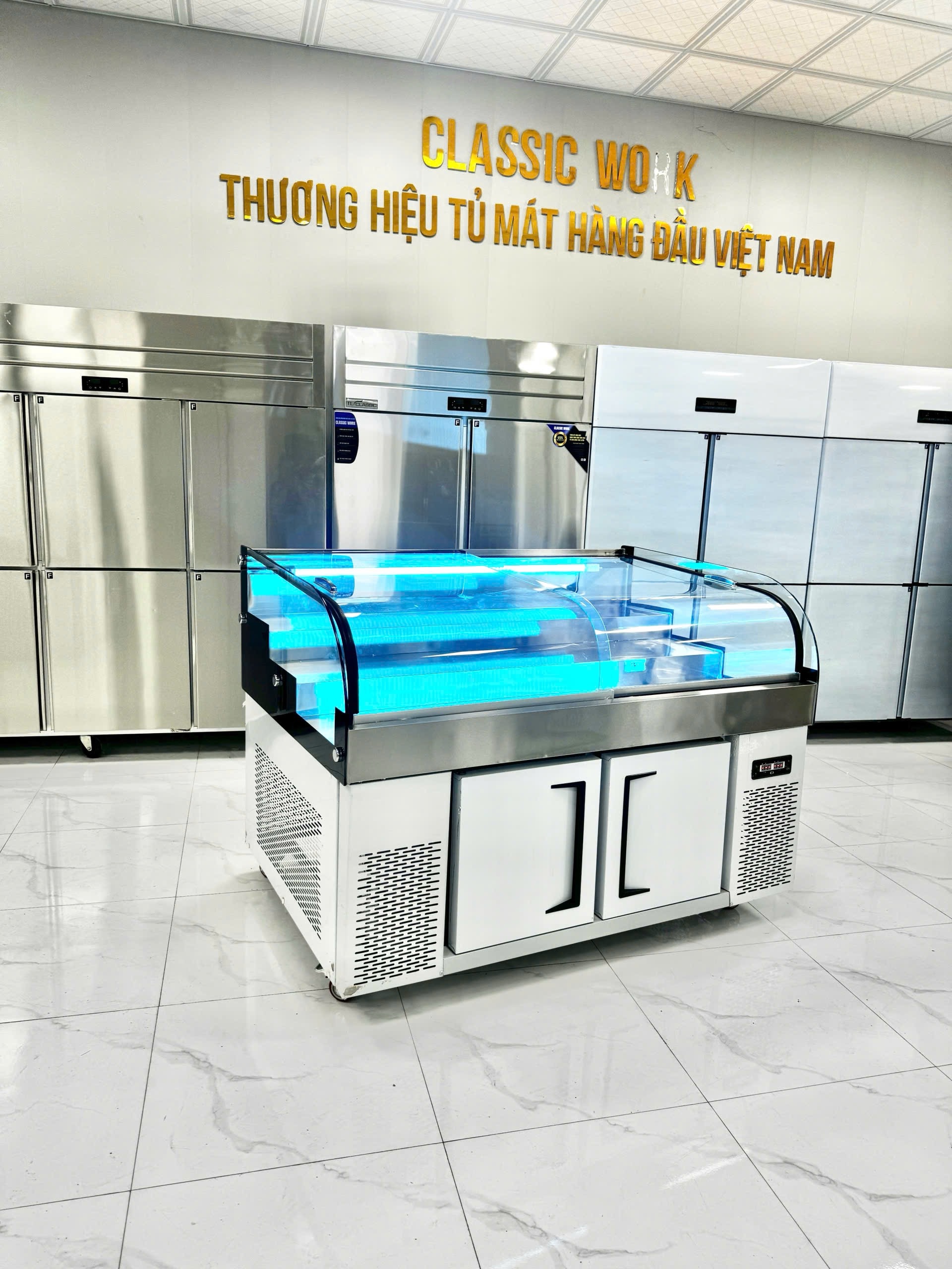 Tủ thịt thực phẩm 3 tầng 2 chế độ kính cong