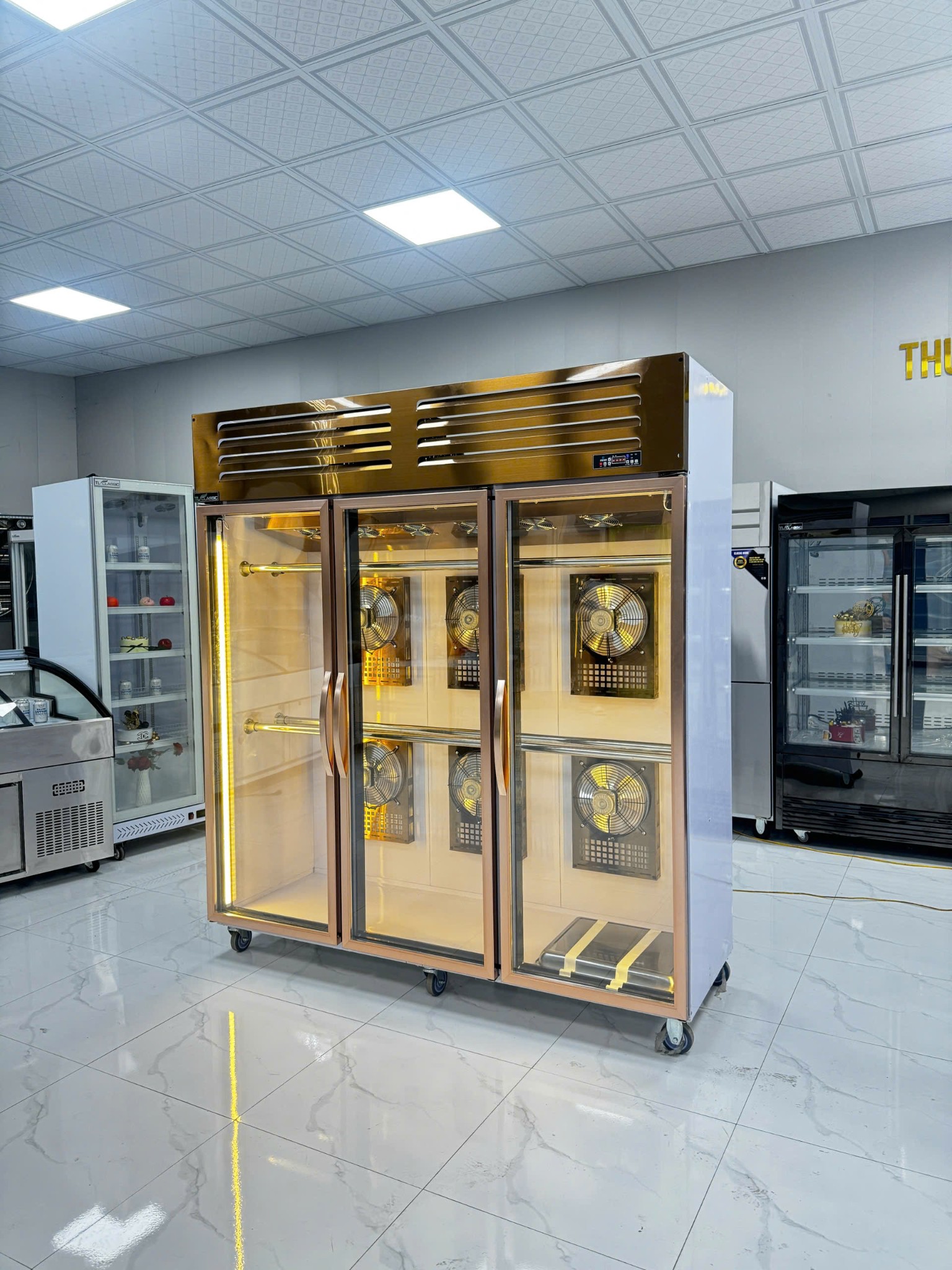 Tủ Sấy Vịt - Nóng - Lạnh - Hoàn Toàn Tự động