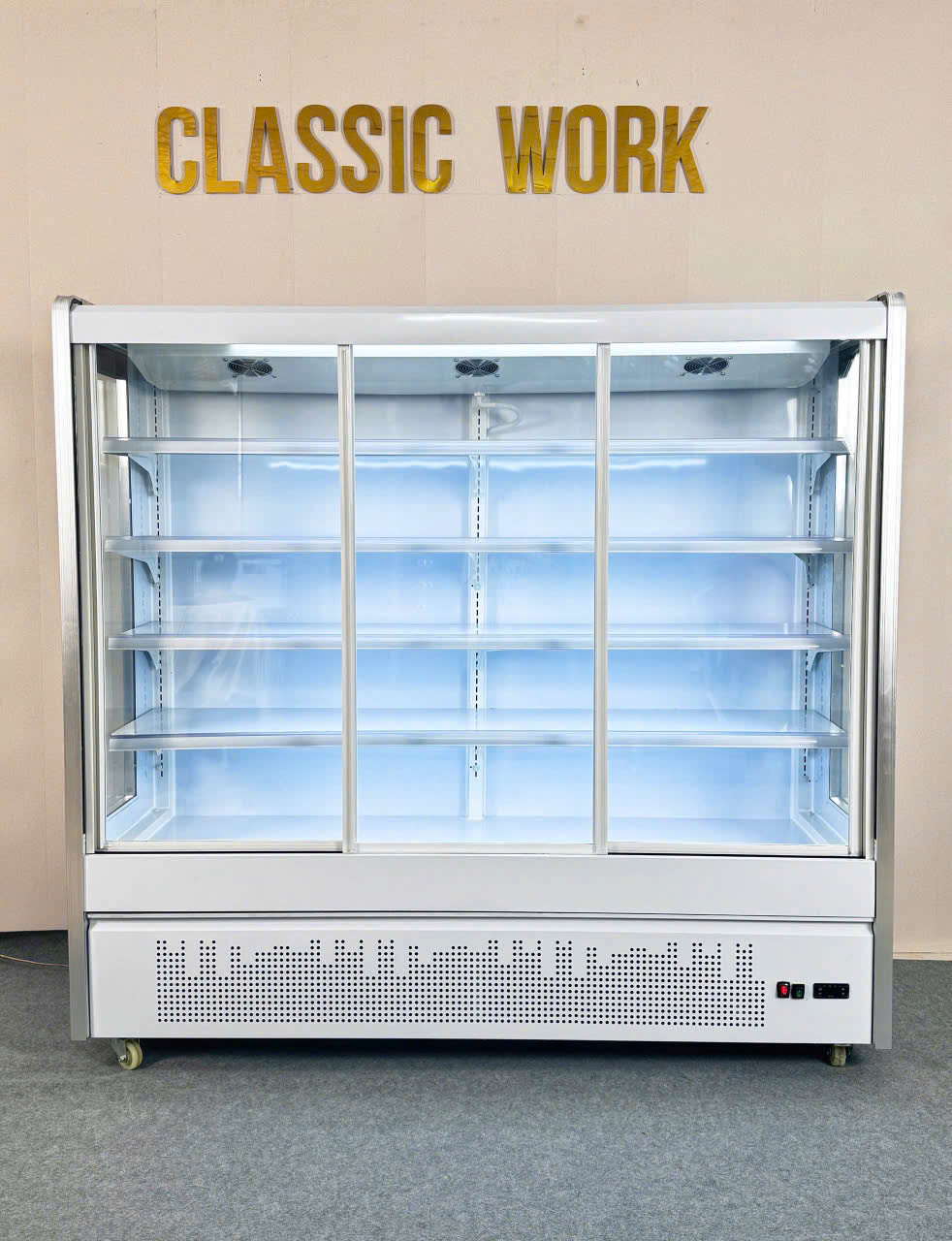 Tủ mát đứng cửa trượt 1M5
